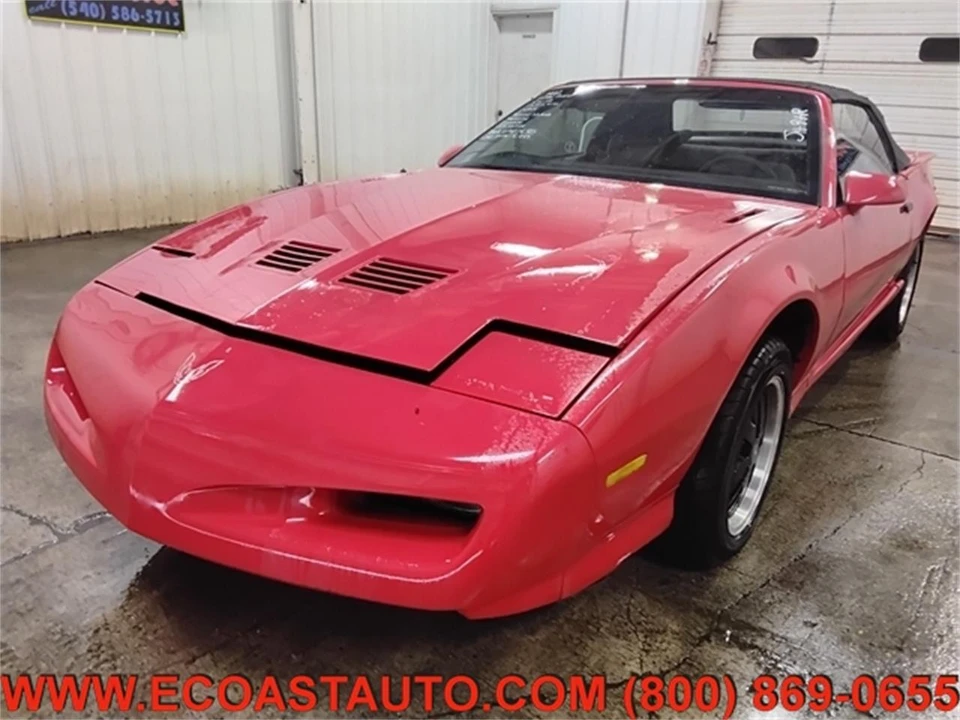 1992 Pontiac Firebird 3rd Gen - Image 4 of 17