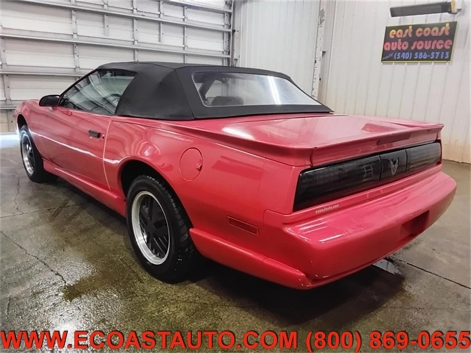 1992 Pontiac Firebird 3rd Gen - Image 6 of 17