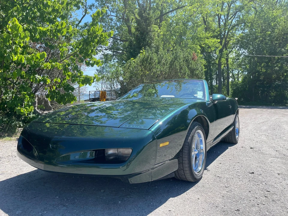 1992 Pontiac Firebird 3rd Gen - Image 12 of 31