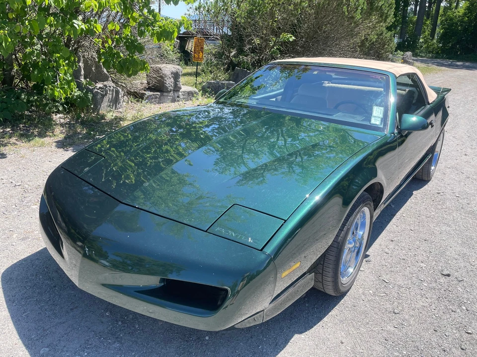 1992 Pontiac Firebird 3rd Gen - Image 4 of 31