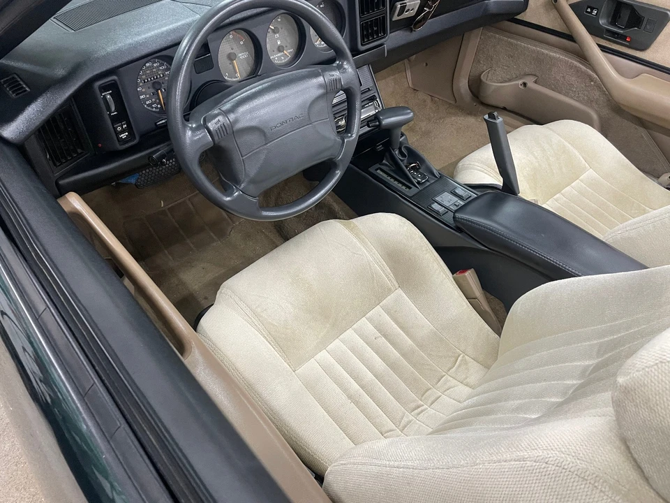 1992 Pontiac Firebird 3rd Gen - Image 27 of 31