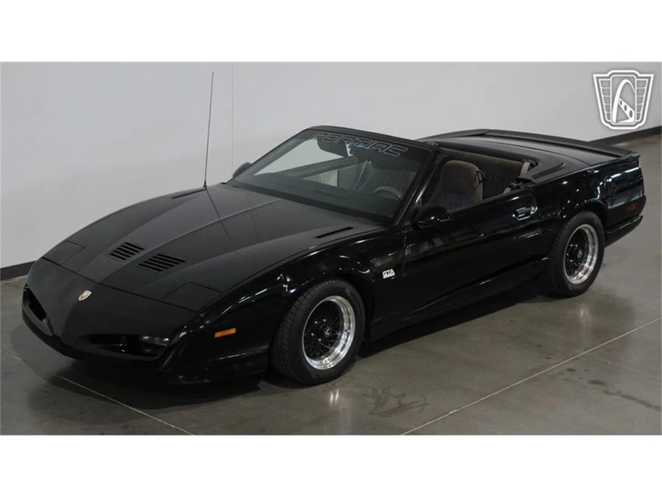 1992 Pontiac Firebird 3rd Gen - Image 21 of 31