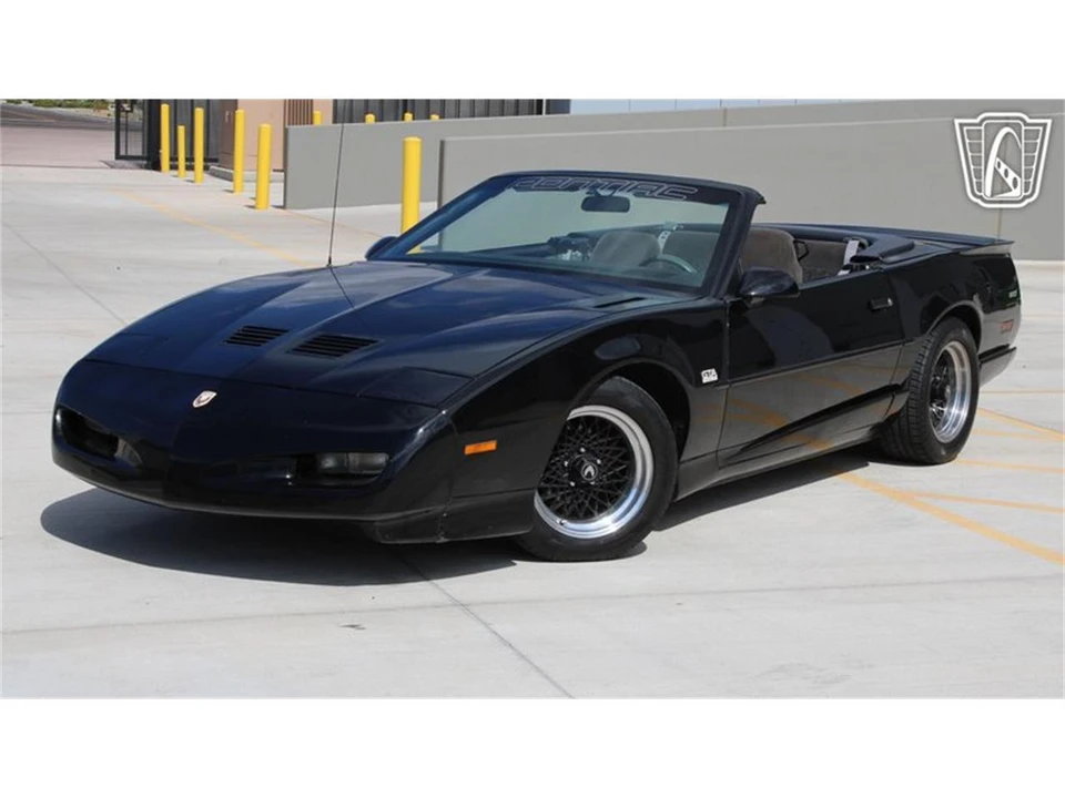 1992 Pontiac Firebird 3rd Gen - Image 3 of 31