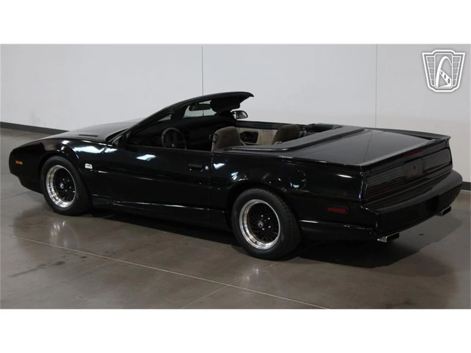 1992 Pontiac Firebird 3rd Gen - Image 19 of 31