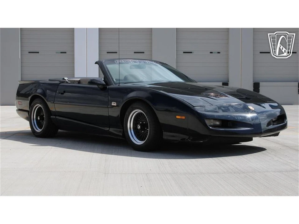 1992 Pontiac Firebird 3rd Gen - Image 4 of 31