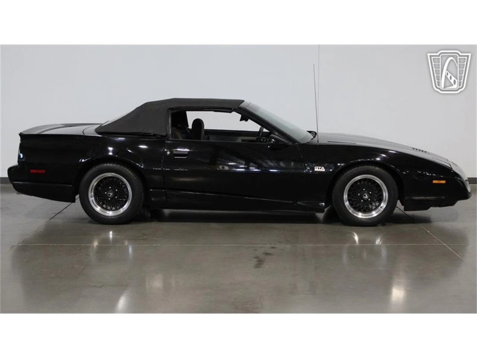 1992 Pontiac Firebird 3rd Gen - Image 24 of 31