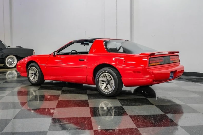 1992 Pontiac Firebird 3rd Gen - Image 7 of 31