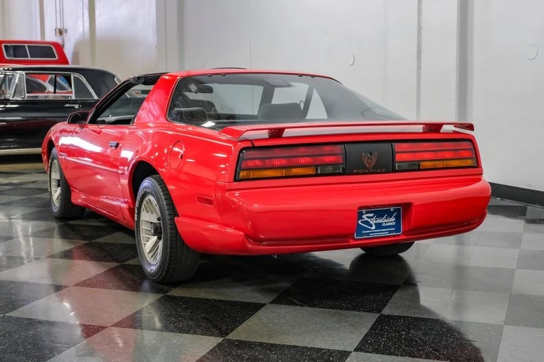 1992 Pontiac Firebird 3rd Gen - Image 9 of 31