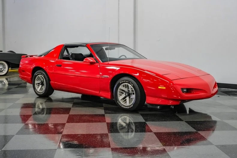 1992 Pontiac Firebird 3rd Gen - Image 14 of 31