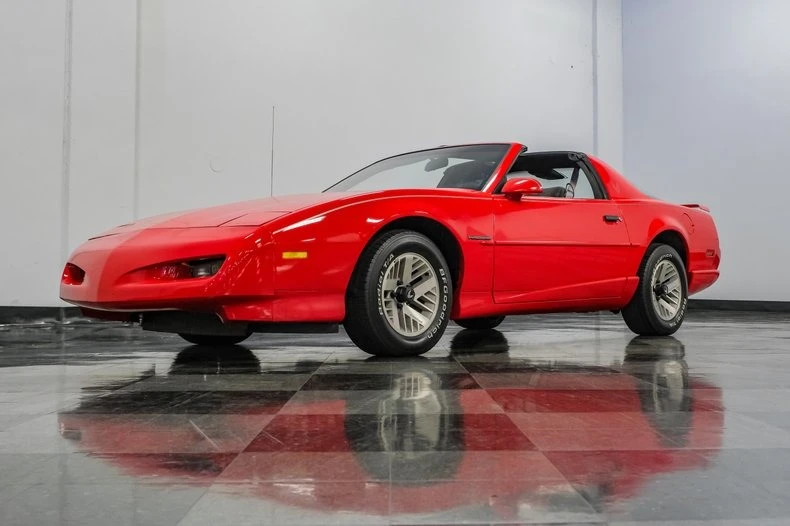 1992 Pontiac Firebird 3rd Gen - Image 20 of 31