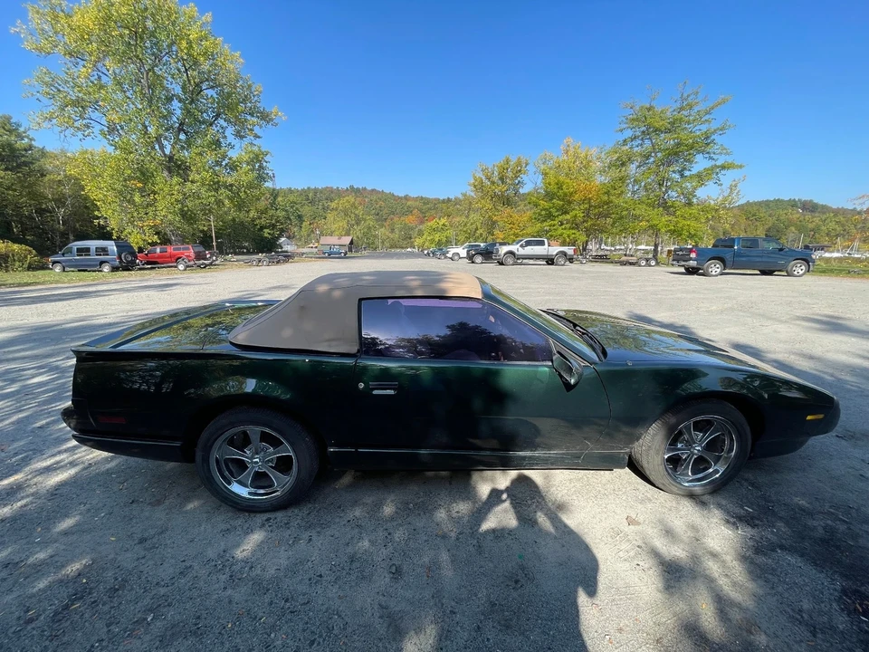 1992 Pontiac Firebird 3rd Gen - Image 14 of 21