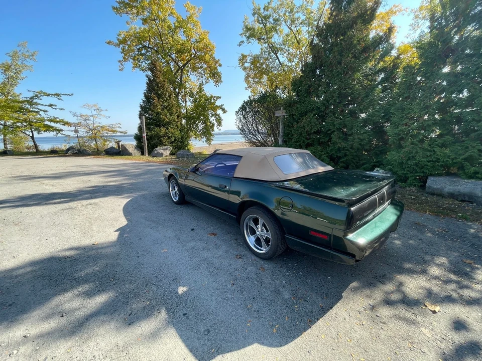 1992 Pontiac Firebird 3rd Gen - Image 9 of 21