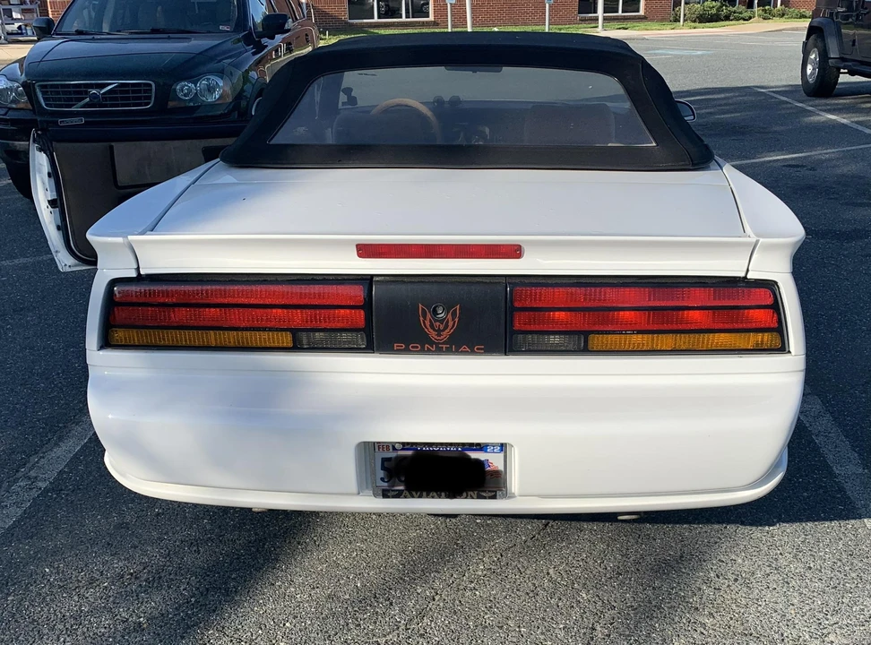 1992 Pontiac Firebird 3rd Gen - Image 15 of 31