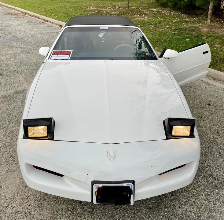 1992 Pontiac Firebird 3rd Gen - Image 6 of 31