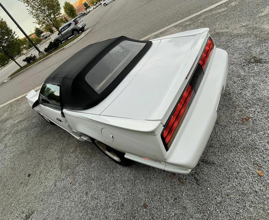 1992 Pontiac Firebird 3rd Gen - Image 14 of 31