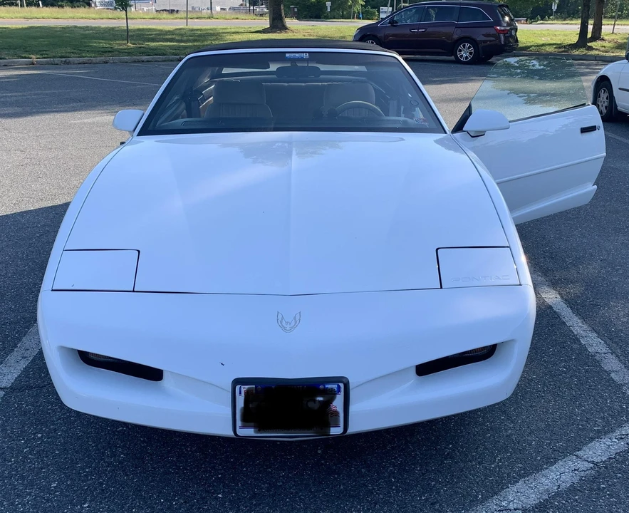 1992 Pontiac Firebird 3rd Gen - Image 7 of 31