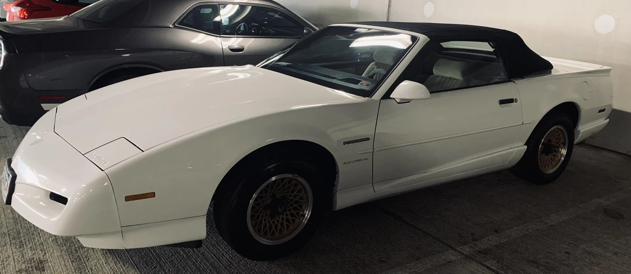 1992 Pontiac Firebird 3rd Gen - Image 11 of 31