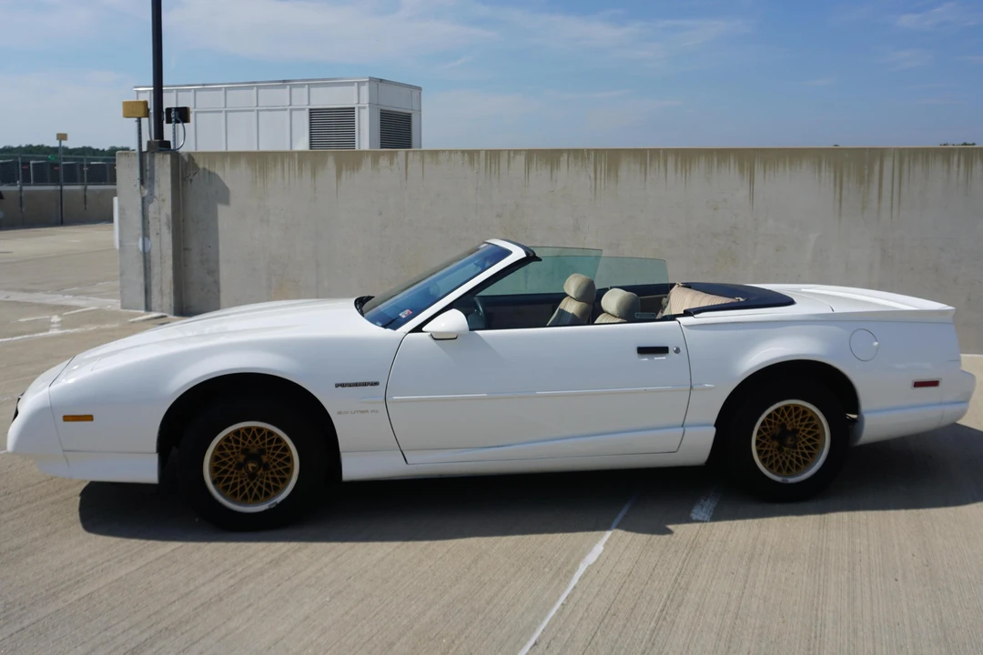 1992 Pontiac Firebird 3rd Gen - Image 3 of 31