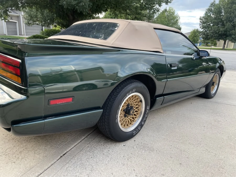 1992 Pontiac Firebird 3rd Gen - Image 8 of 30