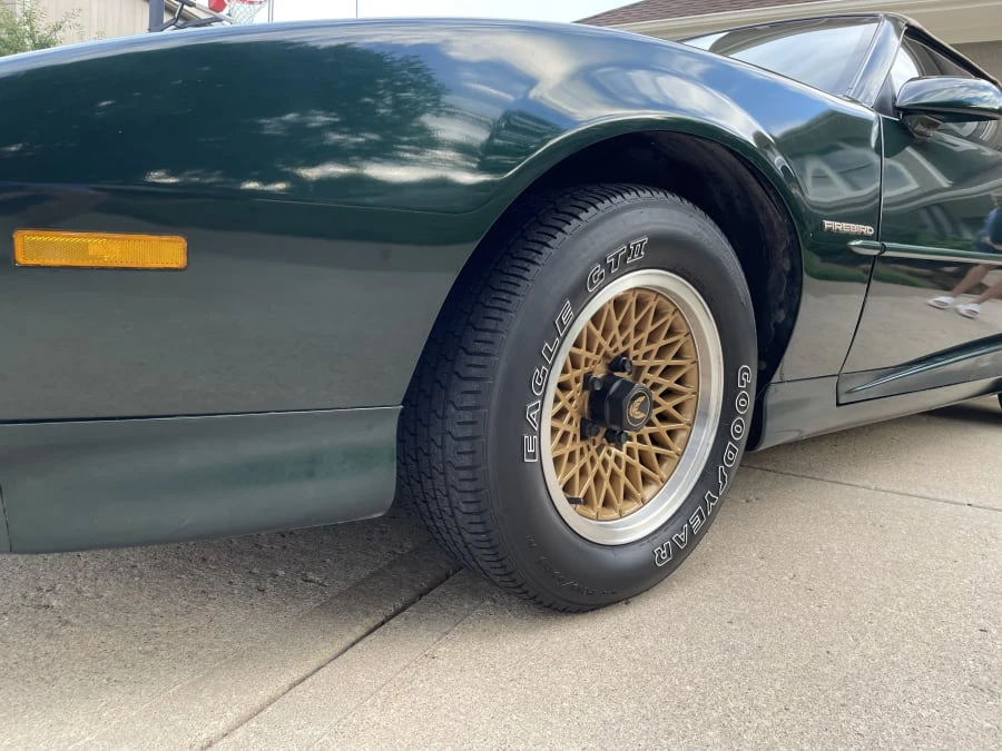 1992 Pontiac Firebird 3rd Gen - Image 18 of 30