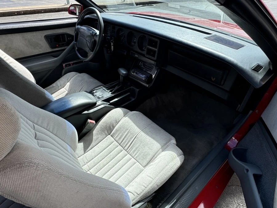 1992 Pontiac Firebird 3rd Gen - Image 9 of 12