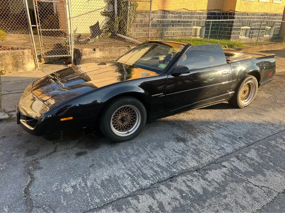 1992 Pontiac Firebird 3rd Gen - Image 2 of 4