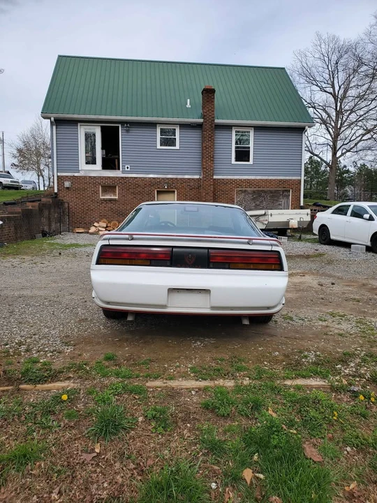 1992 Pontiac Firebird 3rd Gen - Image 10 of 19