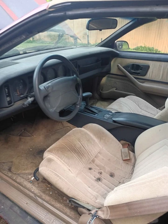 1992 Pontiac Firebird 3rd Gen - Image 6 of 9