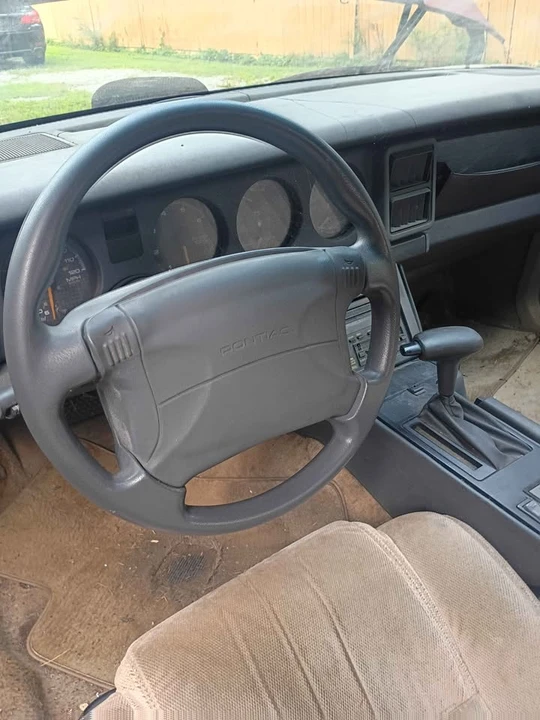 1992 Pontiac Firebird 3rd Gen - Image 5 of 9