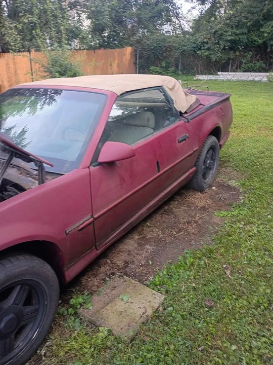 1992 Pontiac Firebird 3rd Gen - Image 2 of 9