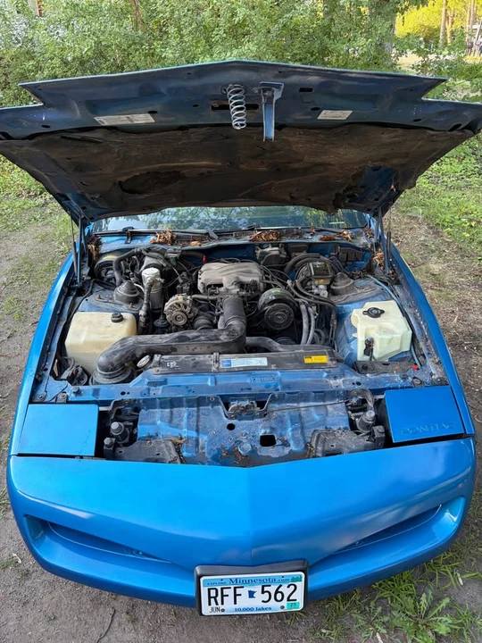 1992 Pontiac Firebird 3rd Gen - Image 9 of 10