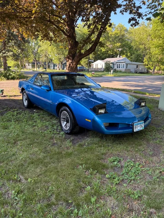 1992 Pontiac Firebird 3rd Gen - Image 8 of 10