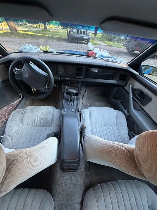 1992 Pontiac Firebird 3rd Gen - Image 7 of 10