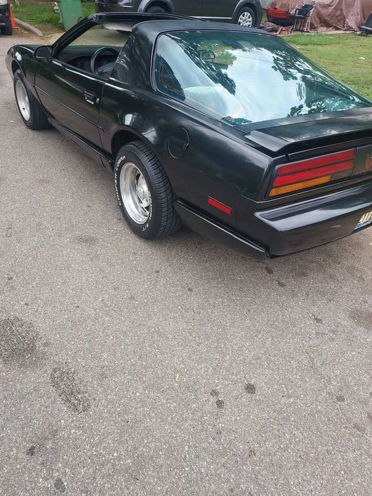 1992 Pontiac Firebird 3rd Gen - Image 2 of 4