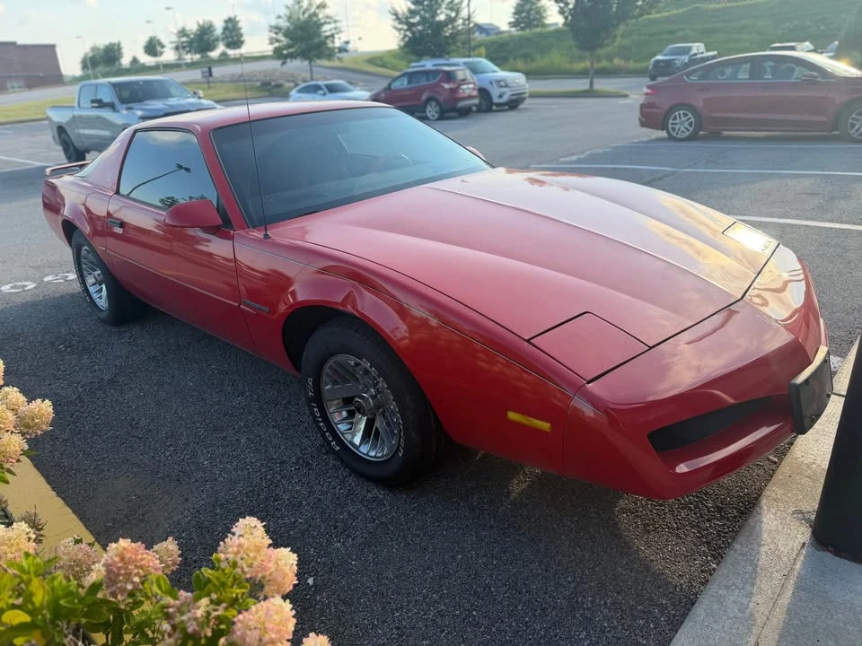 1992 Pontiac Firebird 3rd Gen - Image 7 of 8