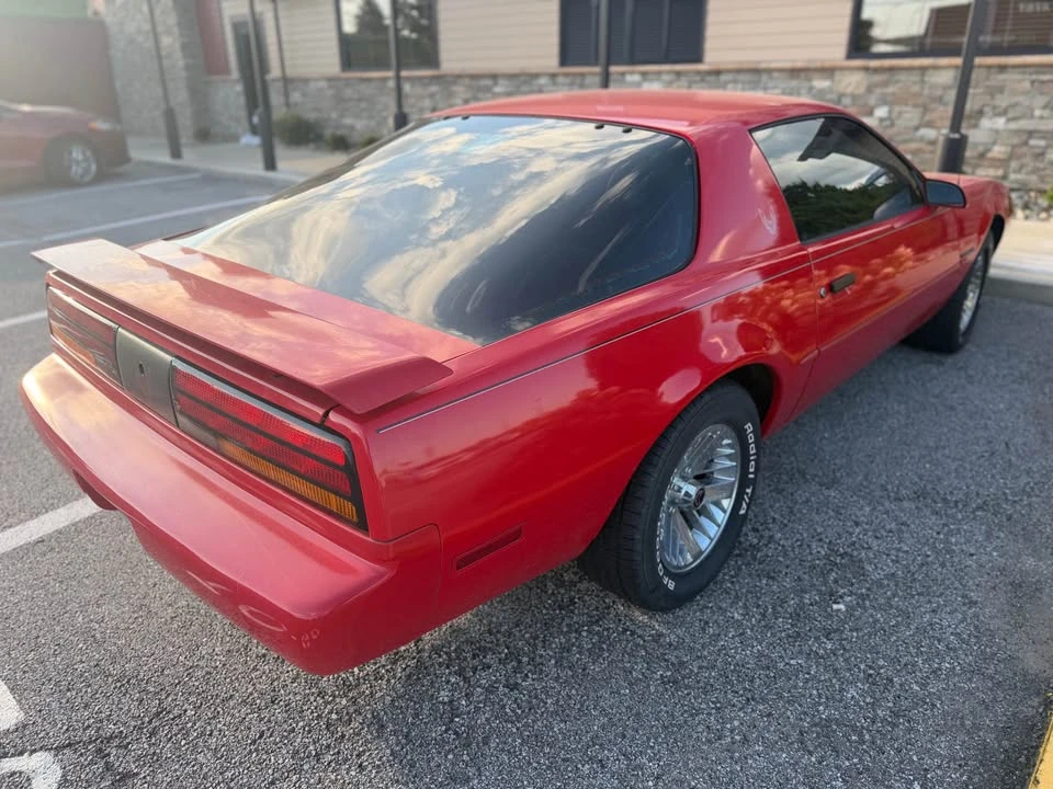 1992 Pontiac Firebird 3rd Gen - Image 5 of 8