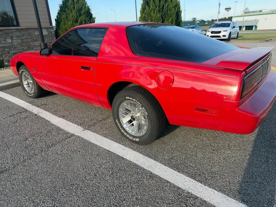 1992 Pontiac Firebird 3rd Gen - Image 3 of 8