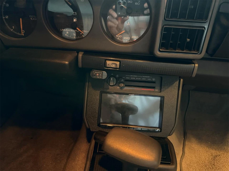 1992 Pontiac Firebird Formula 3rd Gen - Image 14 of 15