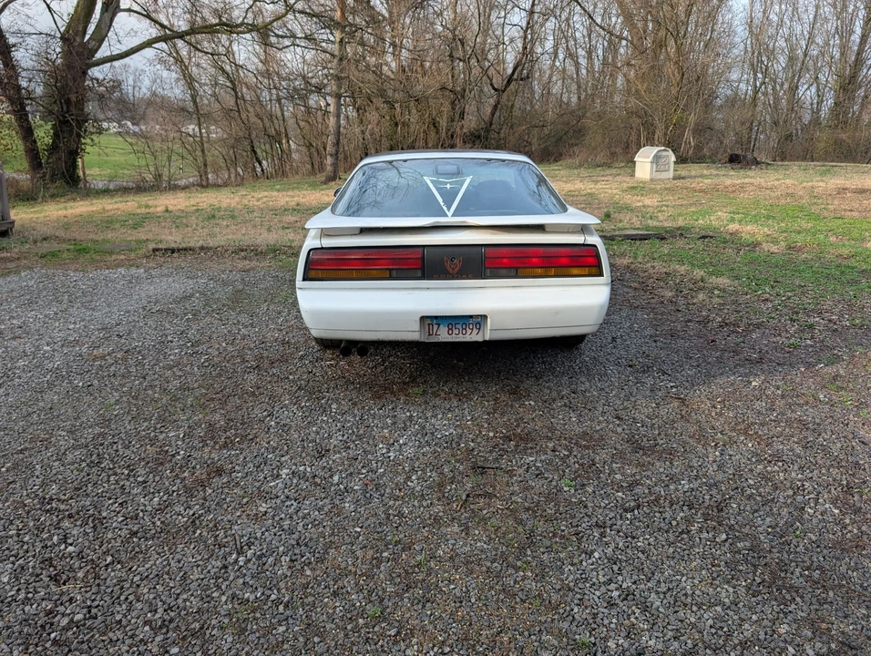 1992 Pontiac Firebird 3rd Gen - Image 2 of 8
