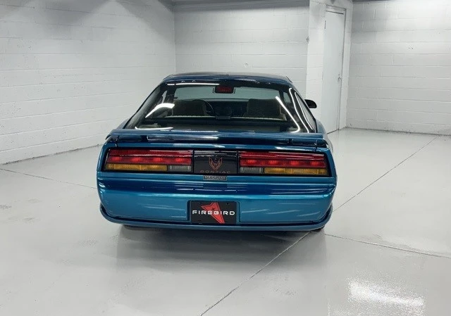 1992 Pontiac Firebird 3rd Gen - Image 3 of 12