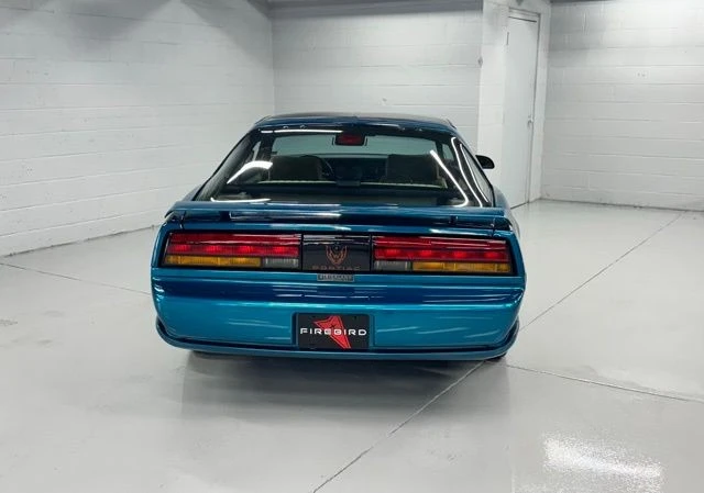 1992 Pontiac Firebird 3rd Gen - Image 3 of 21