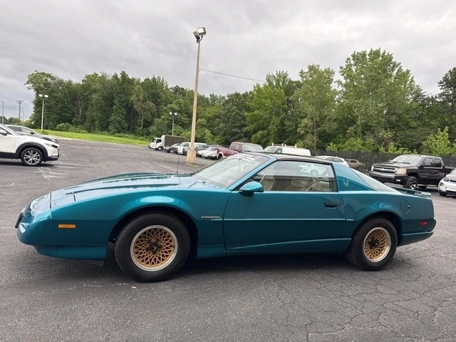 1992 Pontiac Firebird 3rd Gen - Image 5 of 12