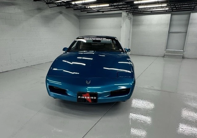 1992 Pontiac Firebird 3rd Gen - Image 6 of 12