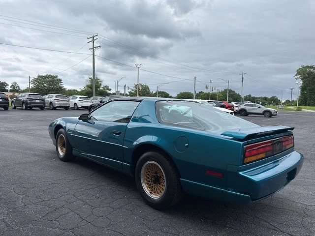 1992 Pontiac Firebird 3rd Gen - Image 6 of 12