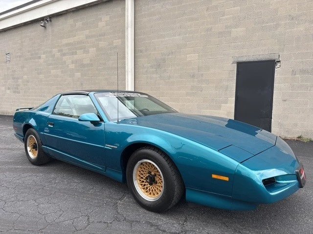 1992 Pontiac Firebird 3rd Gen - Image 2 of 12