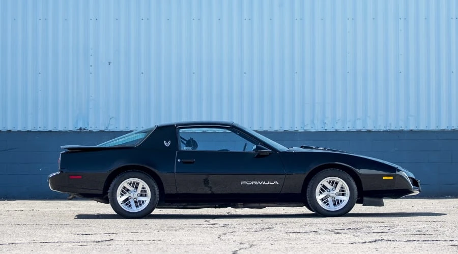 1992 Pontiac Firebird 3rd Gen - Image 8 of 27