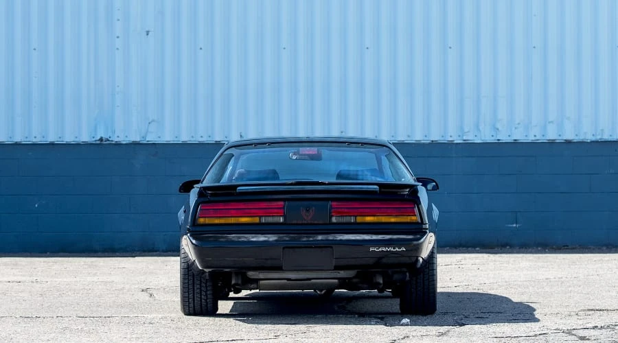 1992 Pontiac Firebird 3rd Gen - Image 15 of 27