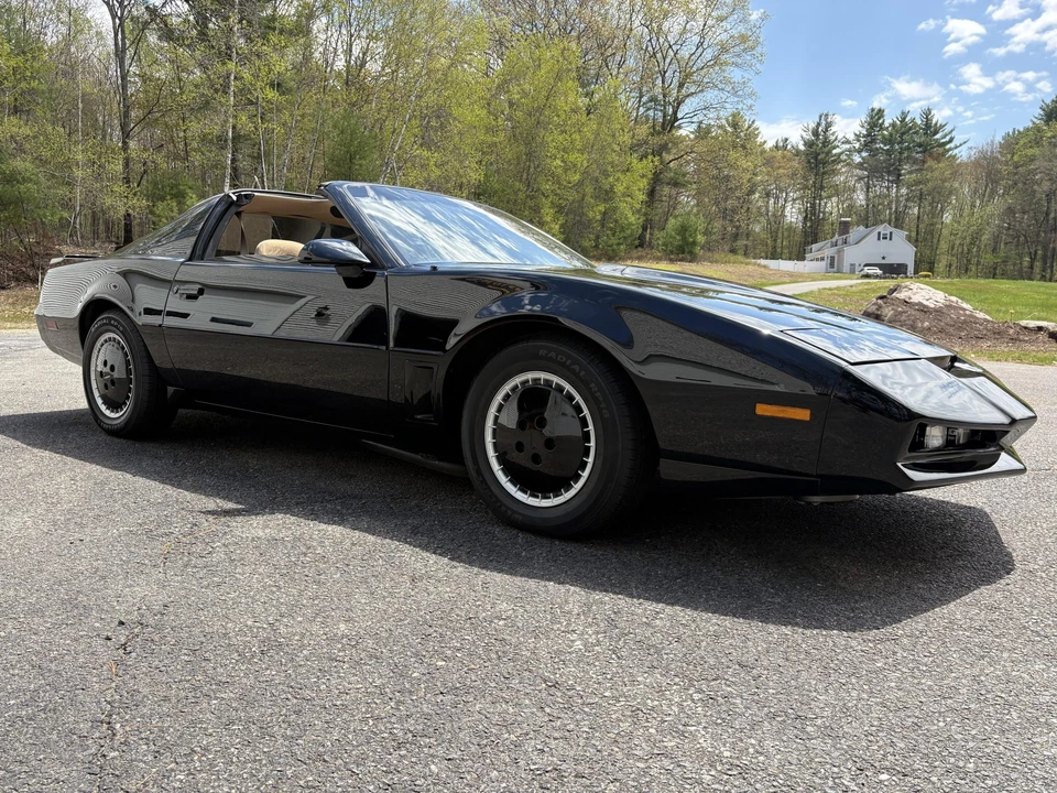1992 Pontiac Firebird Formula 3rd Gen - Image 30 of 31