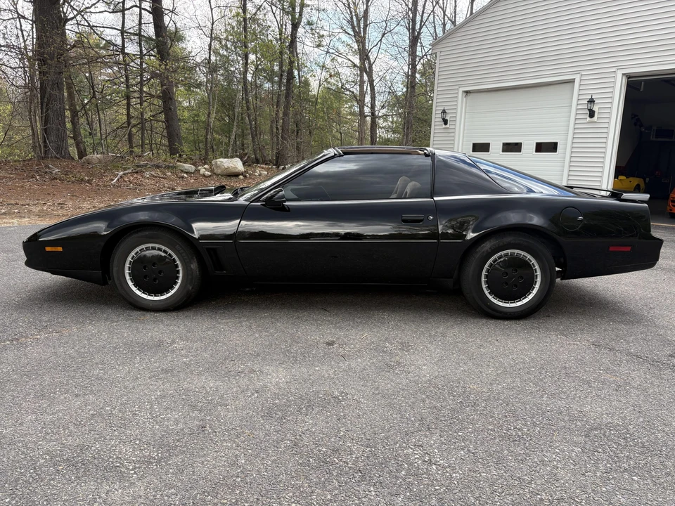 1992 Pontiac Firebird Formula 3rd Gen - Image 15 of 31