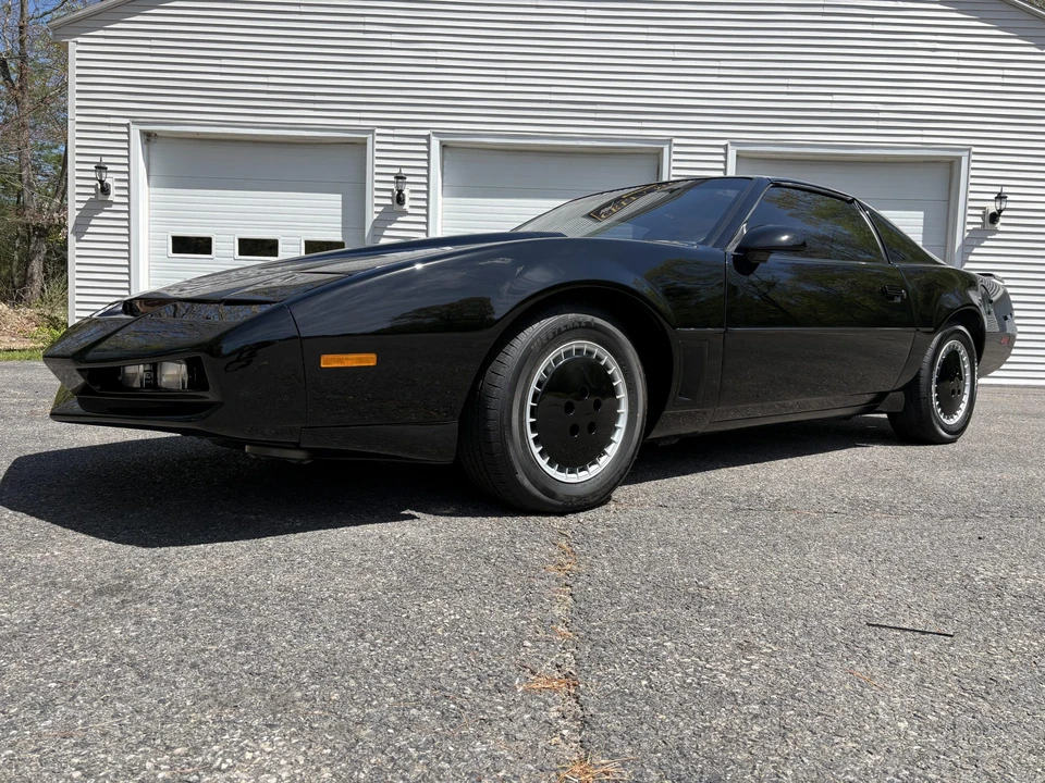1992 Pontiac Firebird Formula 3rd Gen - Image 12 of 31